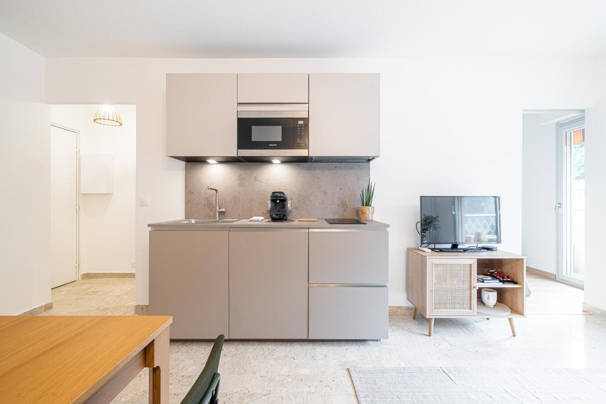 Appartement 2P Renove Avec Terrasse Au Port De 尼斯 外观 照片