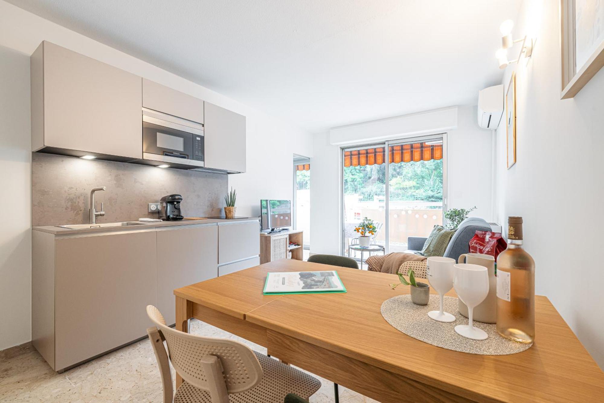 Appartement 2P Renove Avec Terrasse Au Port De 尼斯 外观 照片