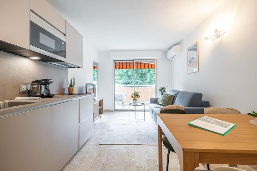 Appartement 2P Renove Avec Terrasse Au Port De 尼斯 外观 照片